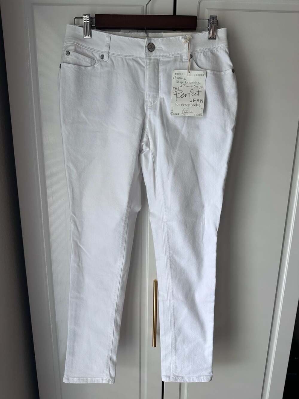 Cato Denim Mid-Rise Skinny Jeans Size 6P White Denim Tummy Control NWT
